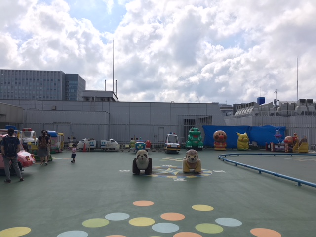 札幌東急百貨店屋上の遊び場